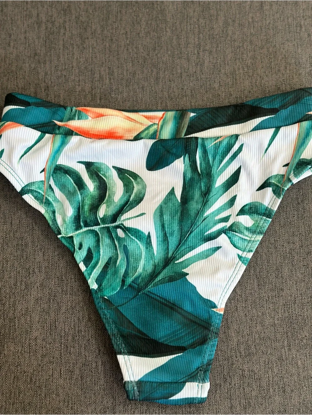Cupshe Teal Scallop Tankini Top with Tropical Leaf Bikini Bottom